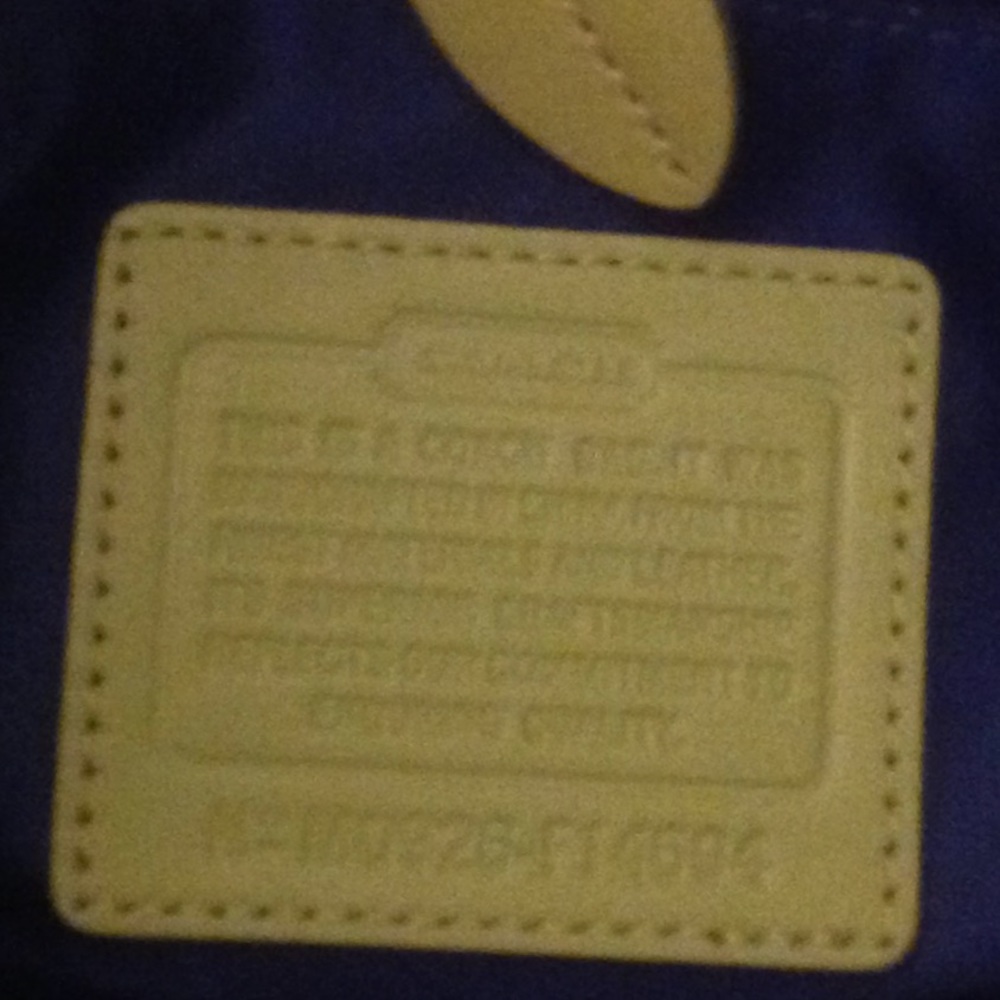 Coach purse - Picture 4 of 5